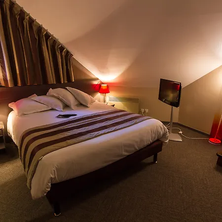 Hotell Le Cervolan Chambéry