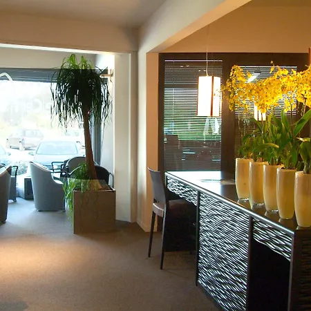 Hotell Le Cervolan 3*